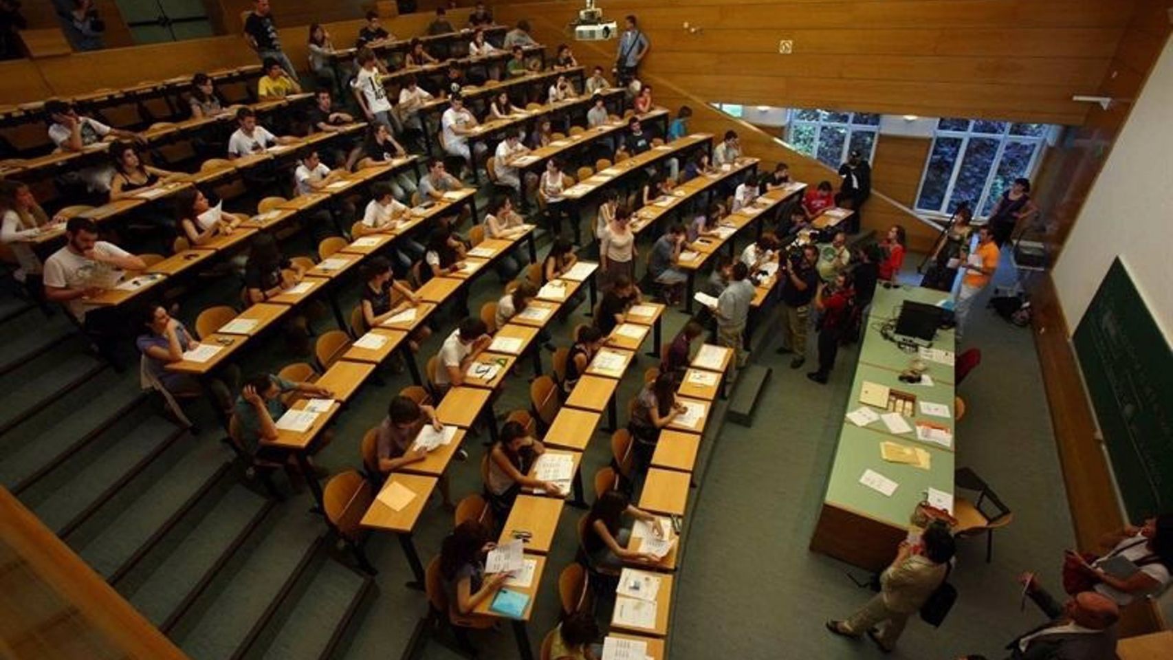 Estudiantes en una universidad gallega.