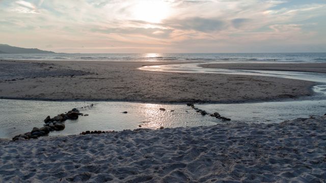 Atardecer en la bonita playa de Traba de Laxe