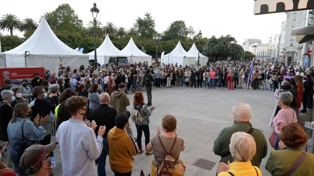 Concentración en repulsa al crimen machista registrado en A Coruña