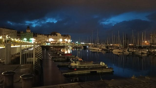 La zona de la Marina de A Coruña por la mañana.