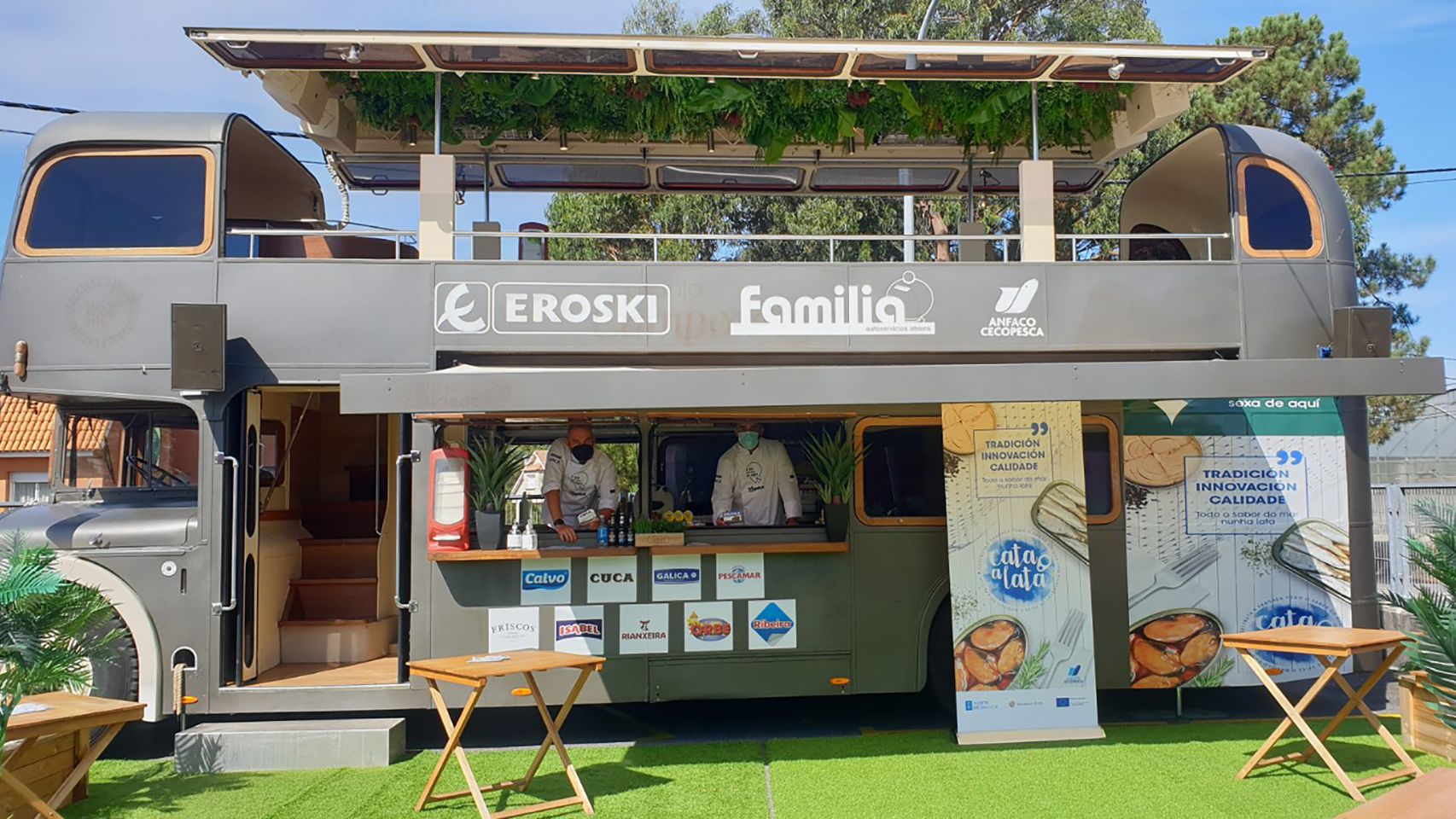 El 'Food Truck' Vegalsa Eroski acerca la conserva gallega al consumidor. 