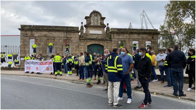 Concentración de los trabajadores de ElectroRayma.