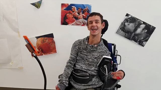 Óscar Fernández en el vídeo del agradecimiento publicado por la Asociación.