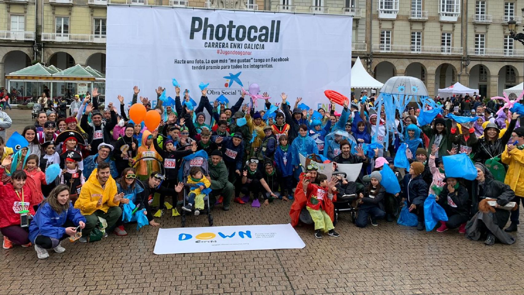 Participantes de Down Coruña en la carrera solidaria ENKI de 2019.