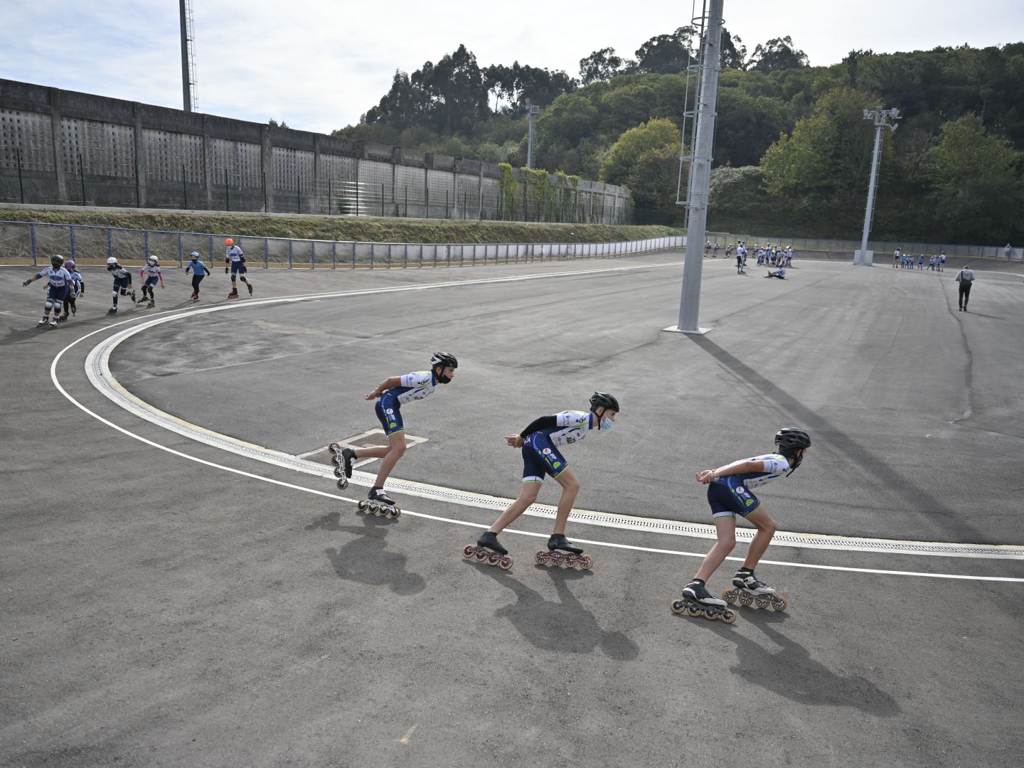 Bastiagueiro, en Oleiros (A Coruña), estrena pista de patinaje velocidad