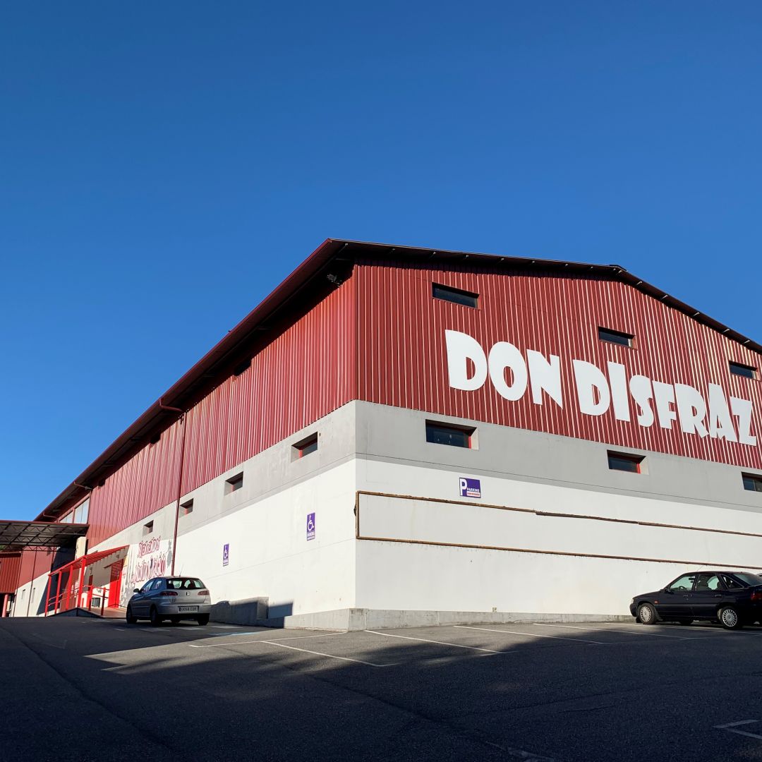 amanecer Revisión innovación Don Disfraz, la empresa gallega que disfraza a medio mundo desde Ponteareas  (Pontevedra)