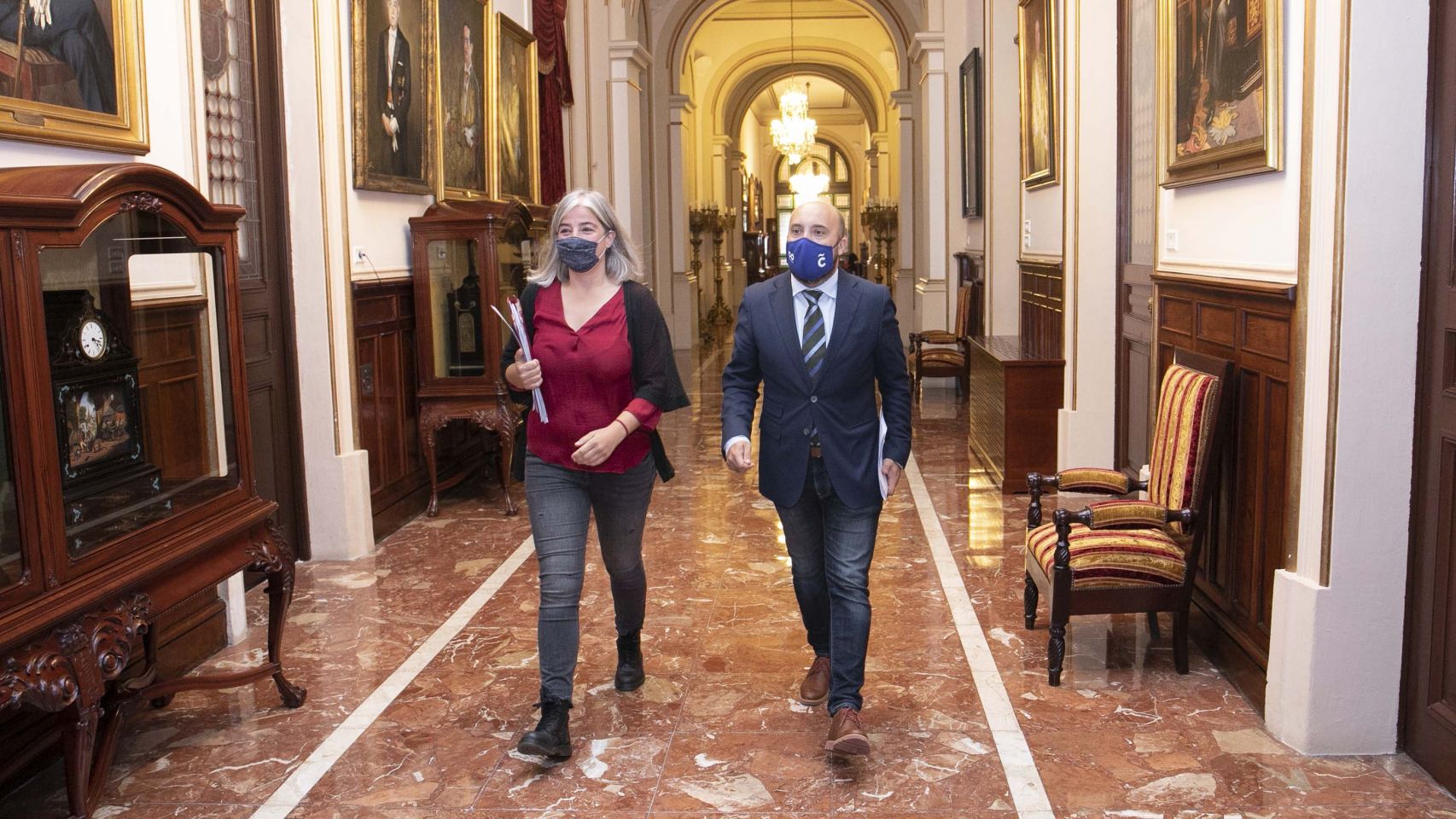 José Manuel Lage Tuñas (PSOE) y María García (Marea) en una foto de archivo.