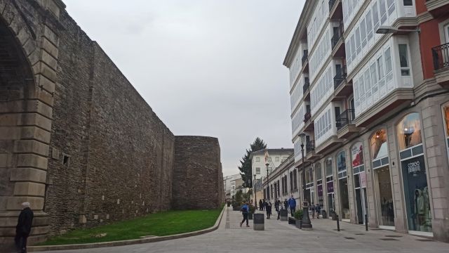 La Ronda da Muralla, en Lugo.