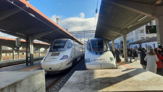 Vías de la estación de Ourense en las que finalizará el AVE a Galicia