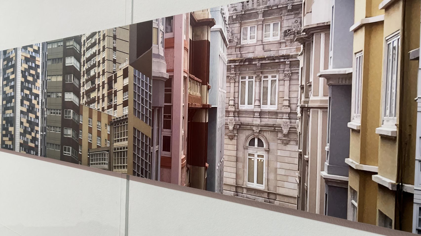 Collage de edificios de A Coruña realizado por Tatiana Medal