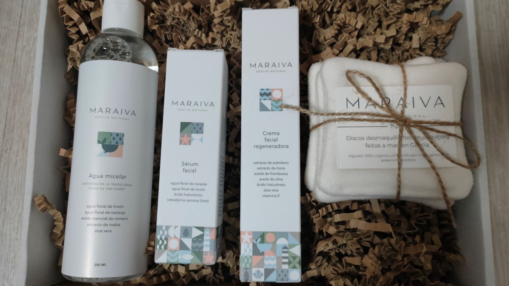 Varios de los productos de Maraiva embalados y listos para enviar a un cliente.