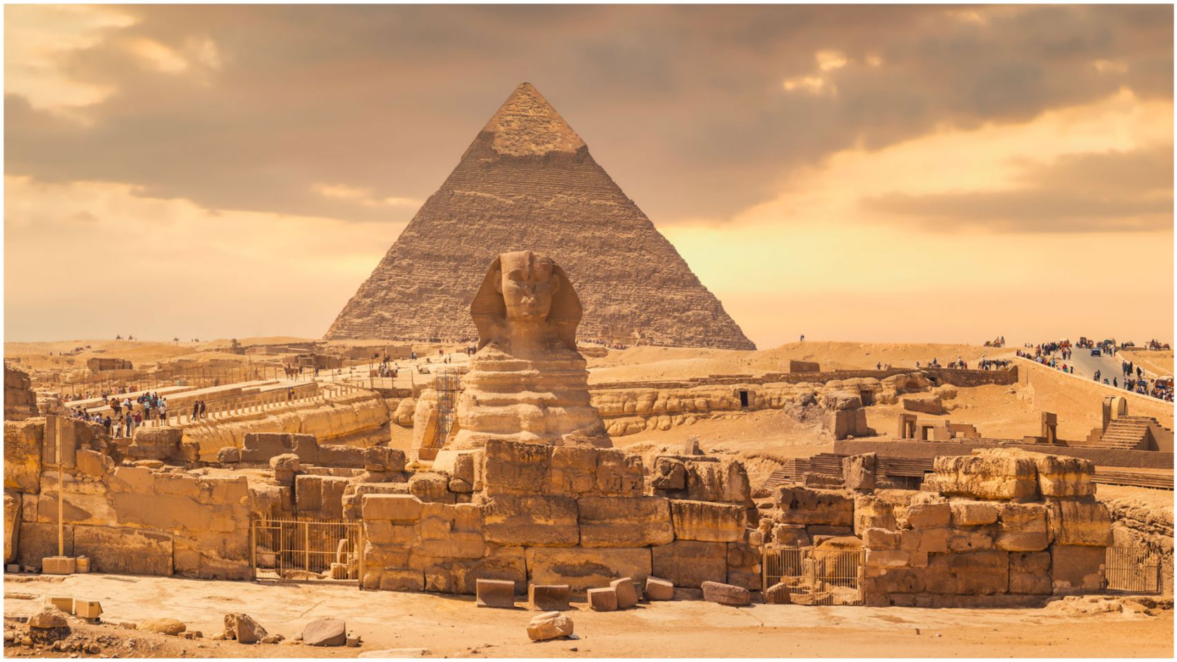 Imagen promocional del viaje Santiago-Egipto organizado por Soltour.