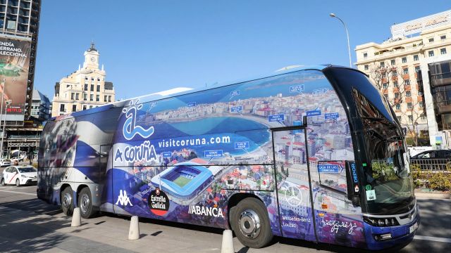 El nuevo autobús del Deportivo.