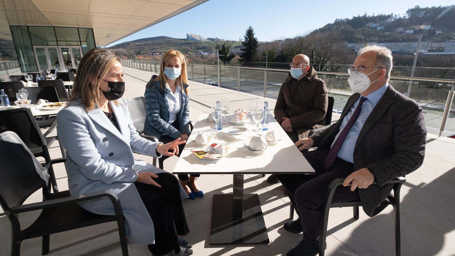 La estación intermodal de Santiago inaugura su nueva cafetería