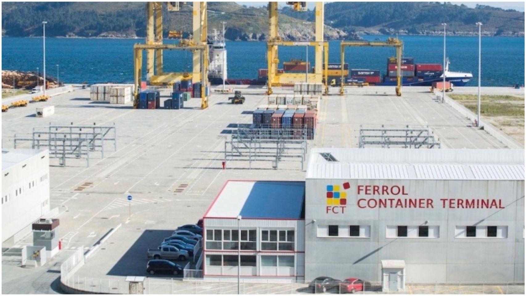 Terminal del grupo en el Puerto de Ferrol.