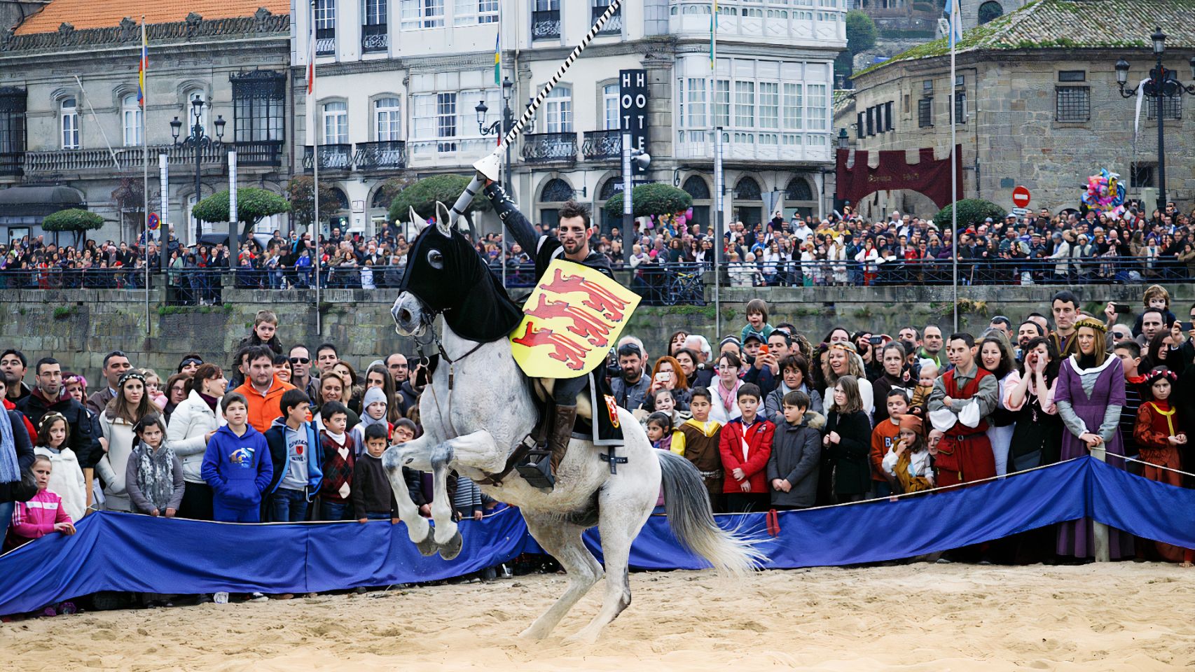 Fiesta tradicional de la Arribada en Baiona.
