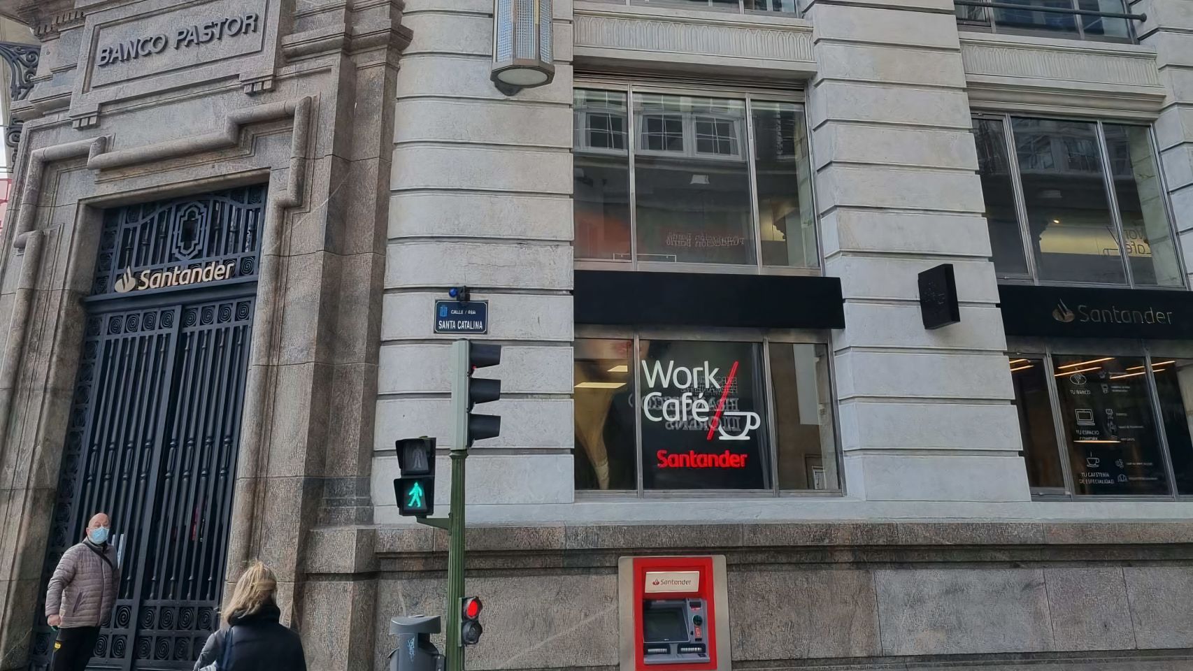 El nuevo Work Café de A Coruña situado en el edificio del Banco Pastor.