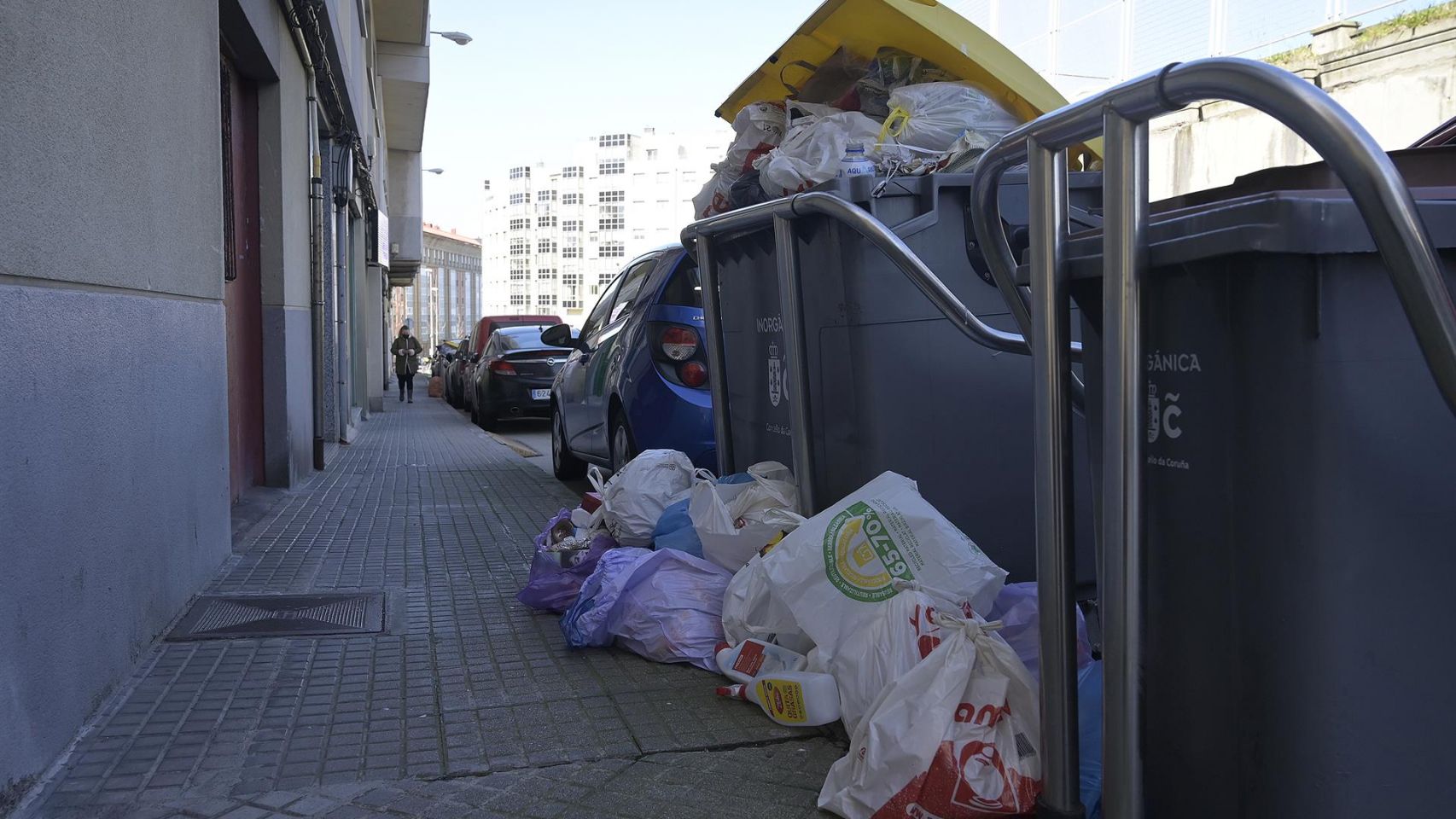 Imagen de archivo de basura acumulada en A Coruña 