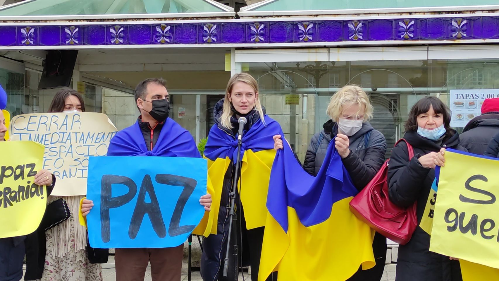 Imagen de la concentración en María Pita en solidaridad con Ucrania.