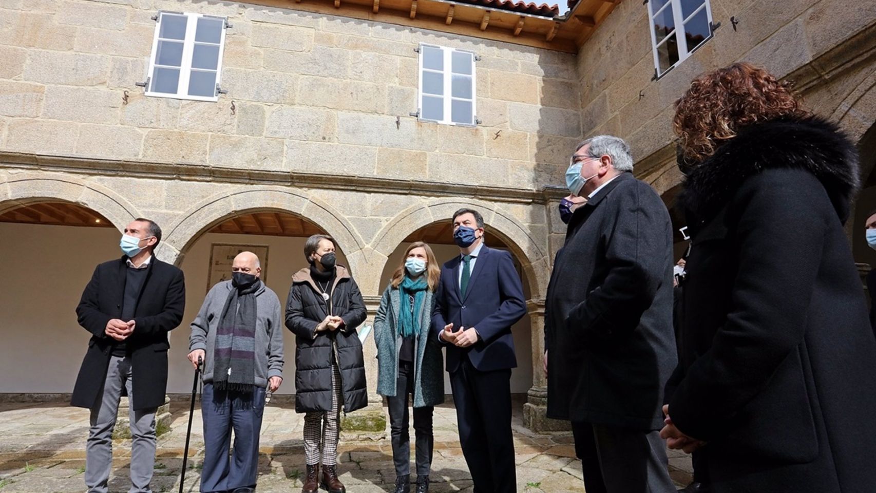 El conselleiro de Cultura, Román Rodríguez, visita el Convento de Herbón.