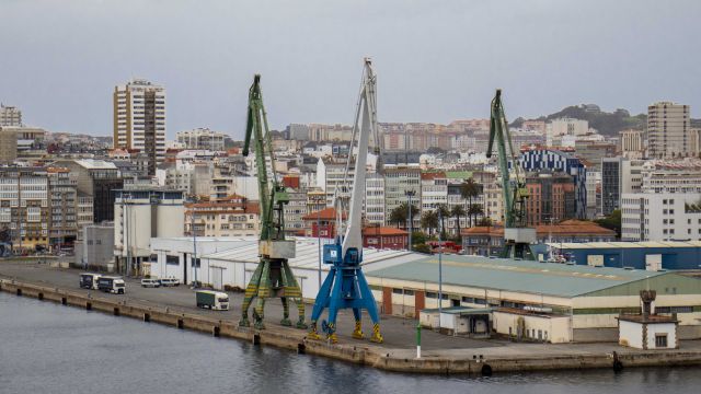 Muelles de Calvo Sotelo en A Coruña.