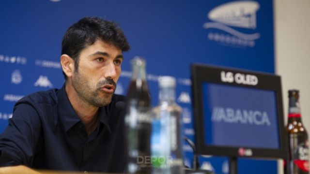 Miguel Llorente entrenador del Deportivo Abanca