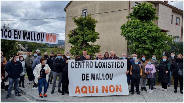 Protesta vecinal contra la instalación del centro logístico en Mallou.