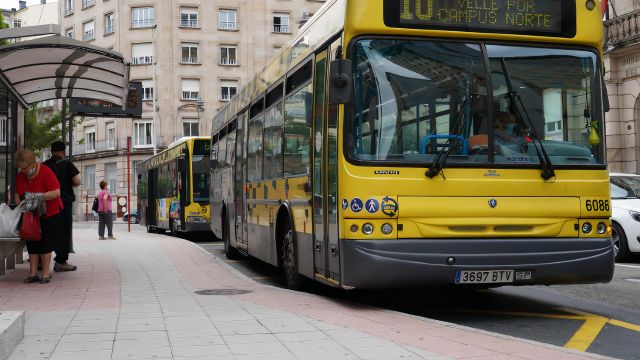 Autobús urbano en la ciudad de Ourense. 