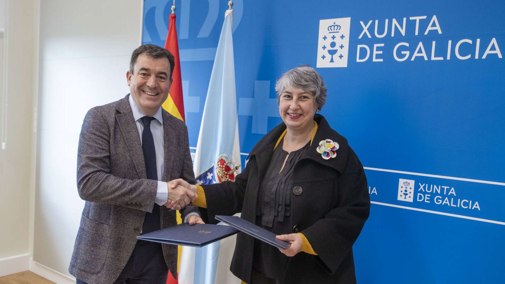 Firma del acuerdo entre la Xunta y la Asociación 