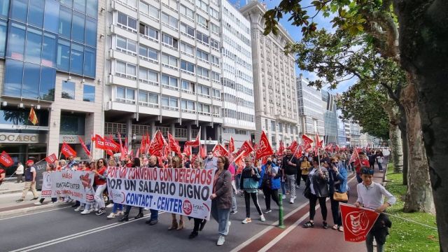 Manifestación del sector del 'contact center' por A Coruña.