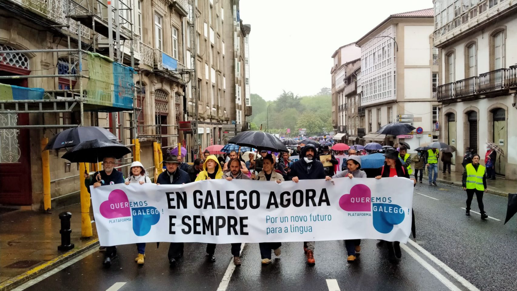 Manifestación en Santiago por la normalización del gallego.
