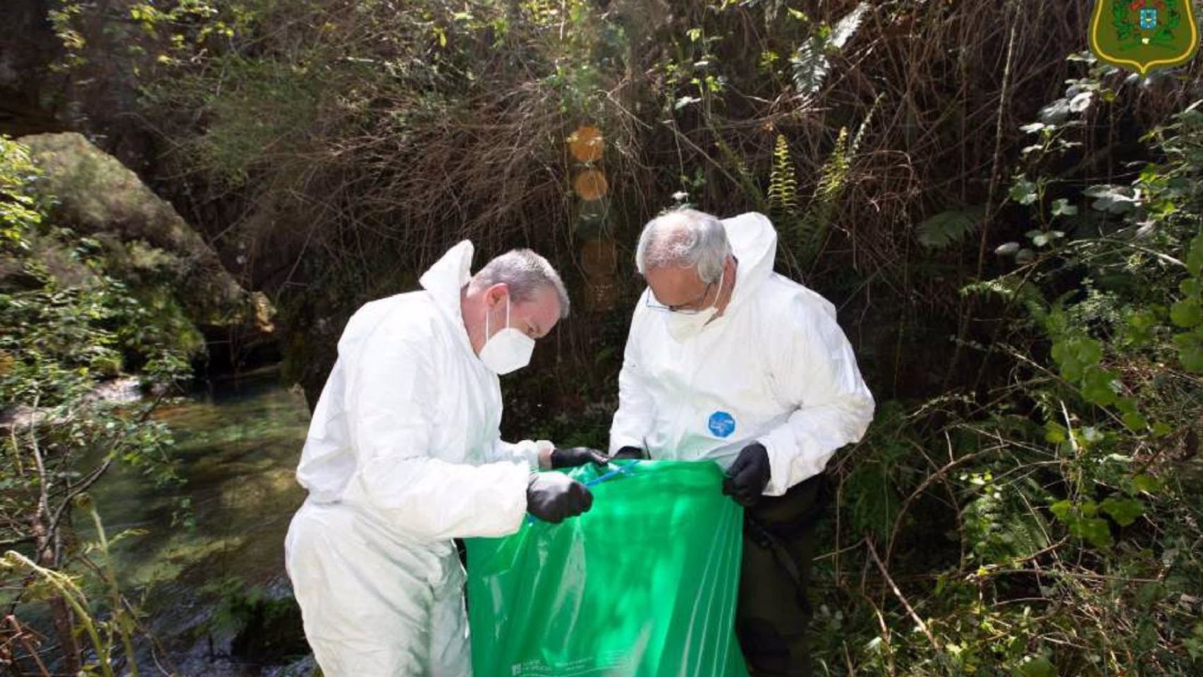 Agentes medioambientales encuentran los cadáveres de los dos perros 