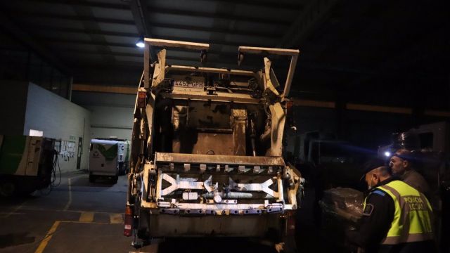 Investigan el sabotaje de varios camiones de recogida de basura de Santiago  de Compostela