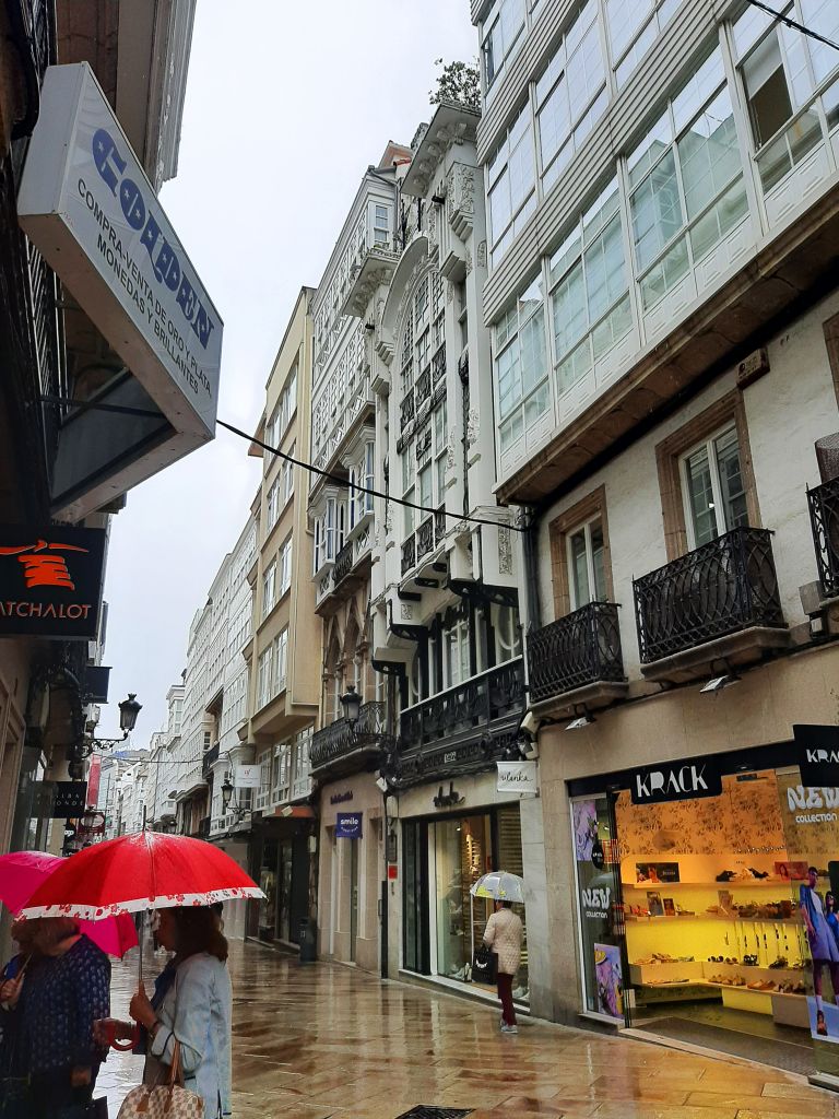 El modernismo en la Calle Real 22 de A Coru a exotismo y l rica a