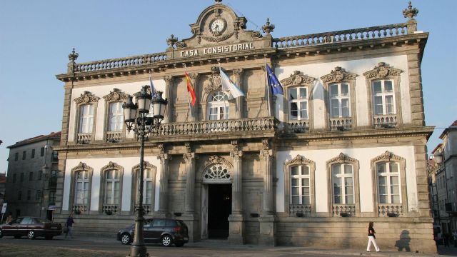 Exterior de la fachada del ayuntamiento de Pontevedra.