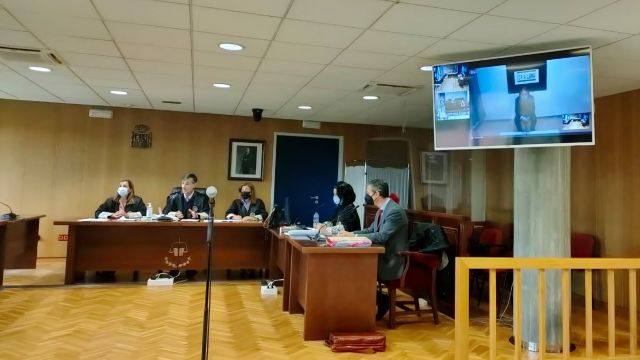 Comparecencia del acusado en los juzgados de Vigo por videoconferencia.