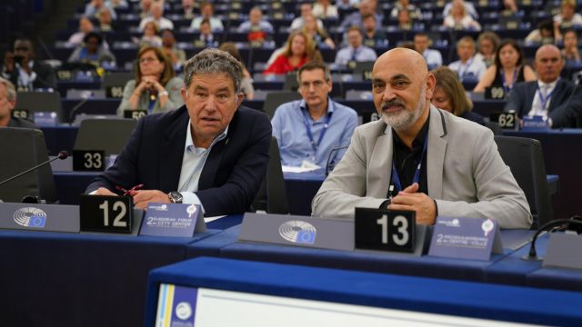 Miguel Anxo Fernández Lores y Tino Fernández en el Parlamento Europeo. 