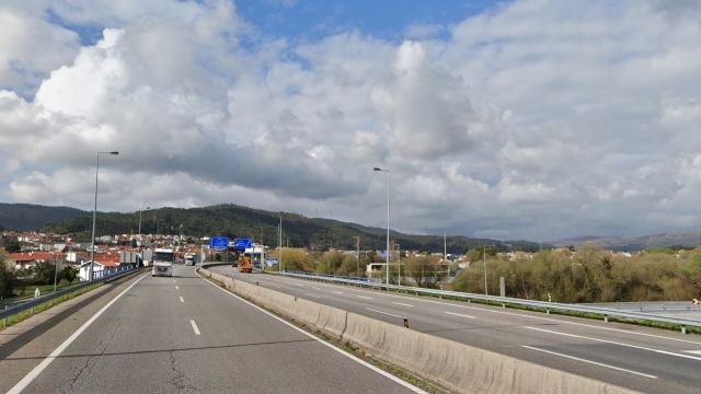 Carretera A-28 a su paso por Viana do Castelo.