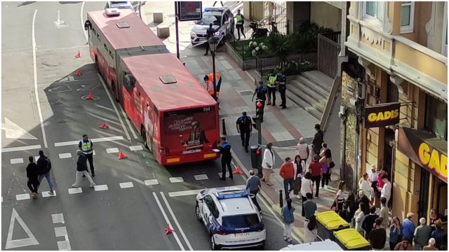 Atropello mortal de un bus urbano en A Coruña.