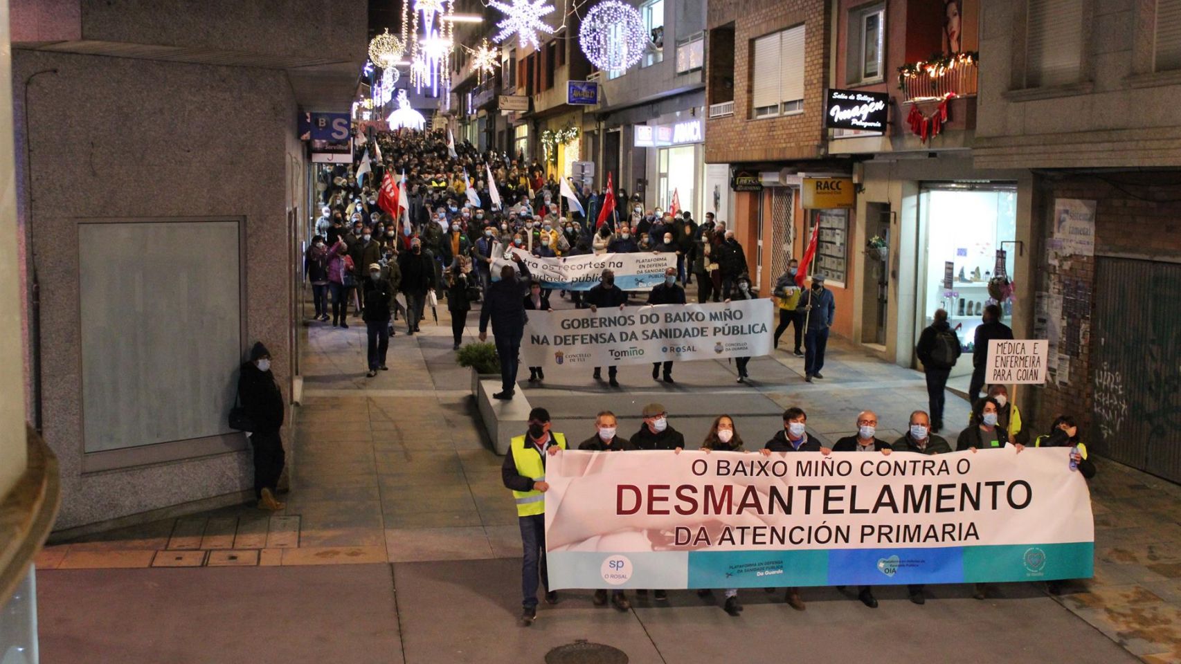 Protesta de plataformas en defensa da sanidade pública en A Guarda (Pontevedra).