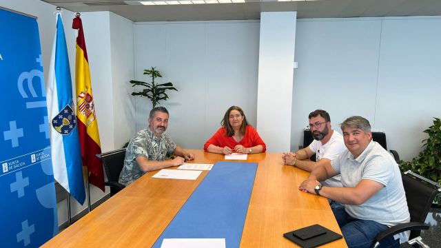 Reunión de los responsables de Industria de CIG, CCOO y UGT en Vigo.