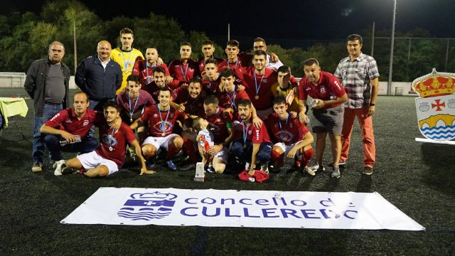Campeones de una edición anterior del trofeo de fútbol aficionado de Culleredo.