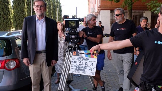 Cameo de Mariano Rajoy en 'Mi otro Jon'.
