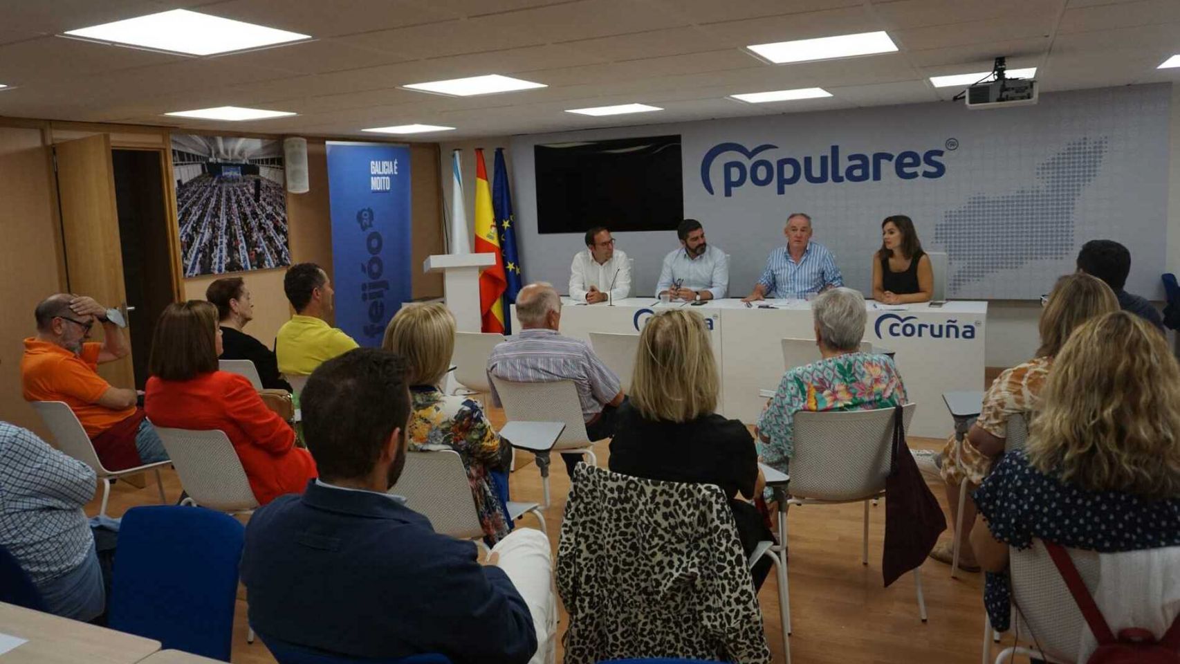 Última reunión del comité de Barrio del PP de A Coruña.