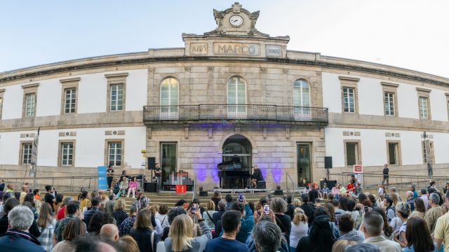 Actuación el museo Marco de Vigo, enmarcada en el festival Underfest.