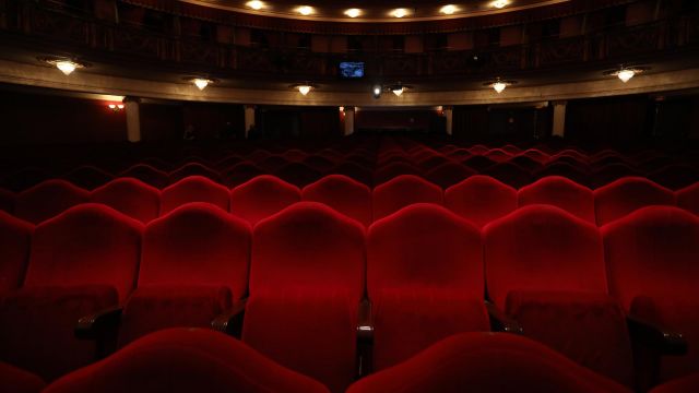 Butacas del Nuevo Teatro Alcalá de Madrid en el musical Grease, a 19 de marzo de 2022, en Madrid (España).