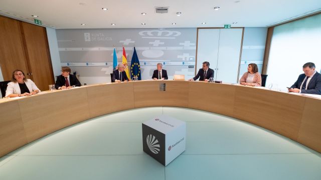 El presidente de la Xunta, Alfonso Rueda Valenzuela, preside la reunión del Consello.