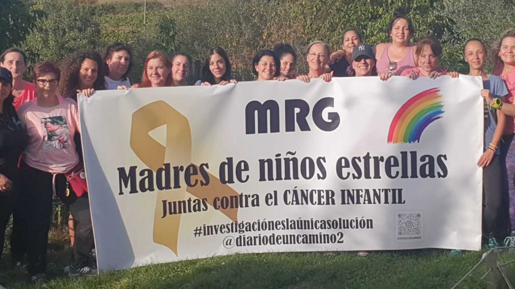 Grupo de madres que recorrerán el Camino de Santiago para visibilizar el cáncer infantil.