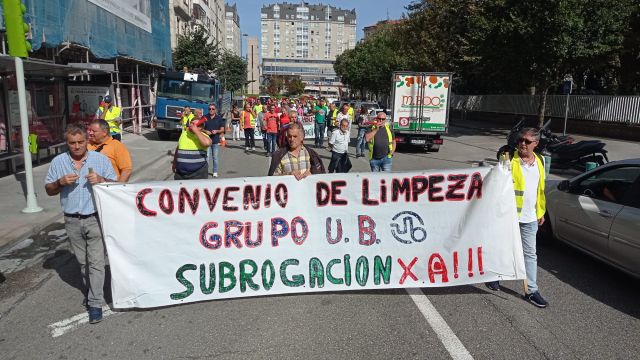 Movilizaciones de los trabajadores de limpieza de contenedores en Stellantis Vigo.