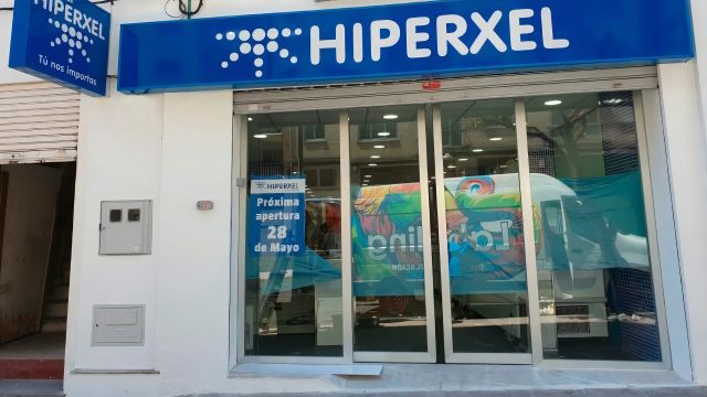 Imagen de la fachada de un establecimiento de Hiperxel.